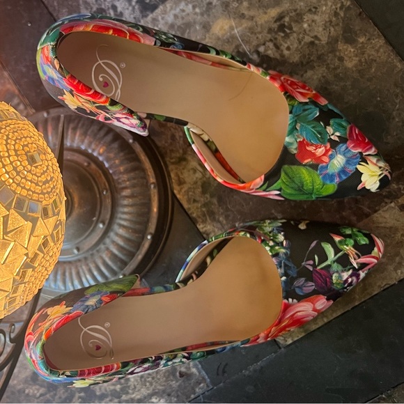 Beautiful Floral high heels - Picture 9 of 11